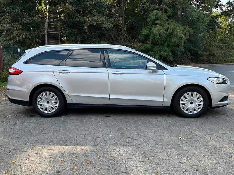 Gebraucht Ford Mondeo 160 PS (117 kW) 2017 Silber Kombi
