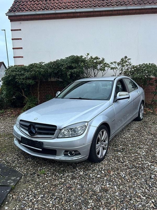 Gebraucht Mercedes C200 135 PS (99 kW) 2008 Grau Limousine