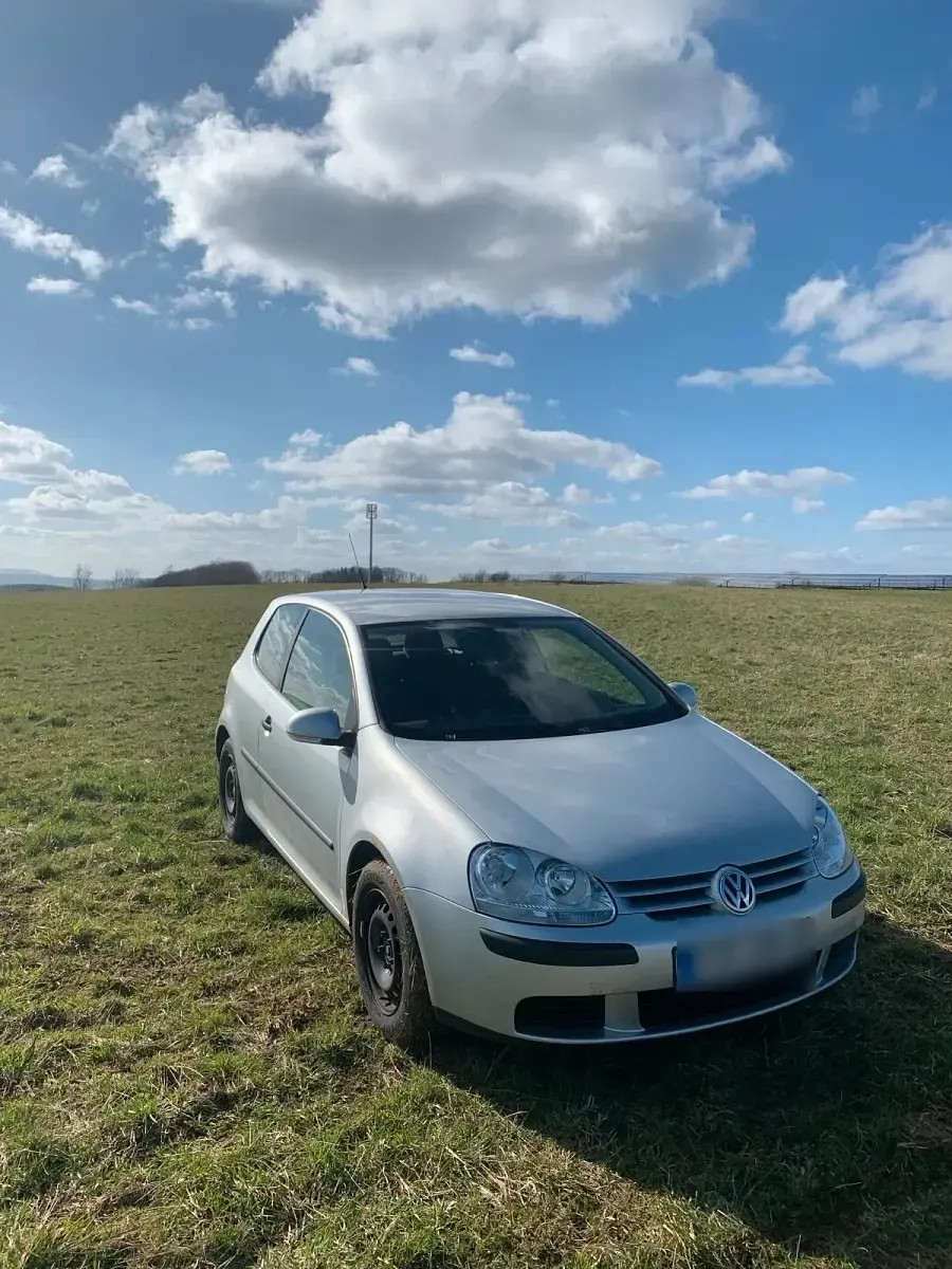 Gebraucht VW Golf V 75 PS (55 kW) 2004 Grau Kleinwagen