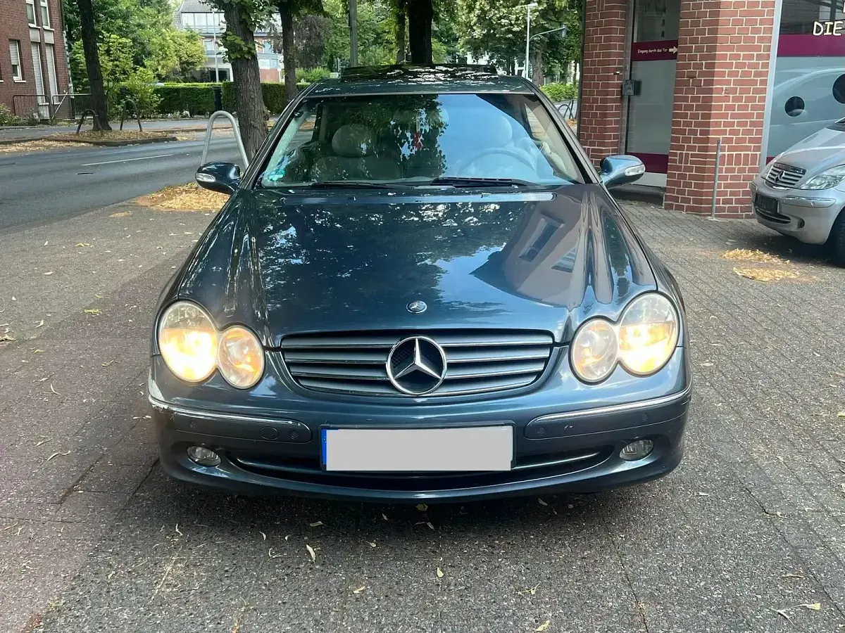 Gebraucht Mercedes CLK240 Elegance 170 PS (125 kW) 2003 Andere farben Coupé