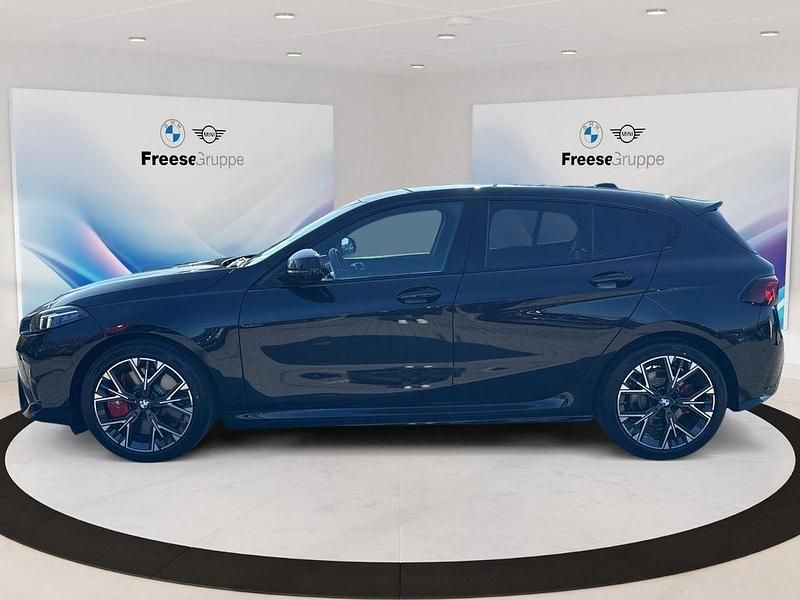 Nowe BMW 120 Performance 170 KM (125 kW) 2025 Czarny Hatchback