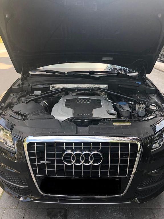 Schwarz Gebraucht 2011 Audi Q5 Ambiente SUV | 13.750 € (Fairer Preis) - Bild 1/4