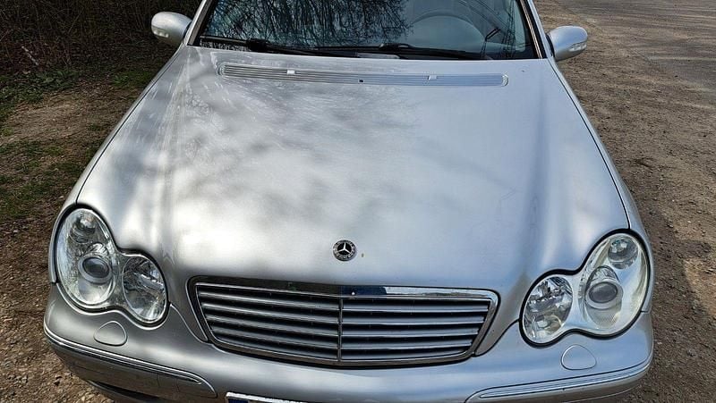 Gebraucht Mercedes 320 218 PS (160 kW) 2002 Silber Limousine