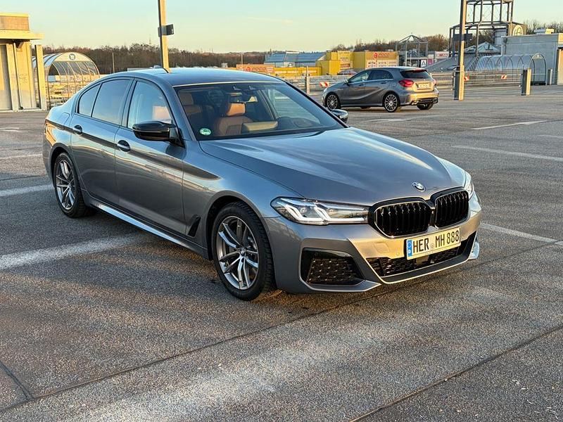 Gebraucht BMW 530 M Performance 265 PS (194 kW) 2020 Grau Limousine