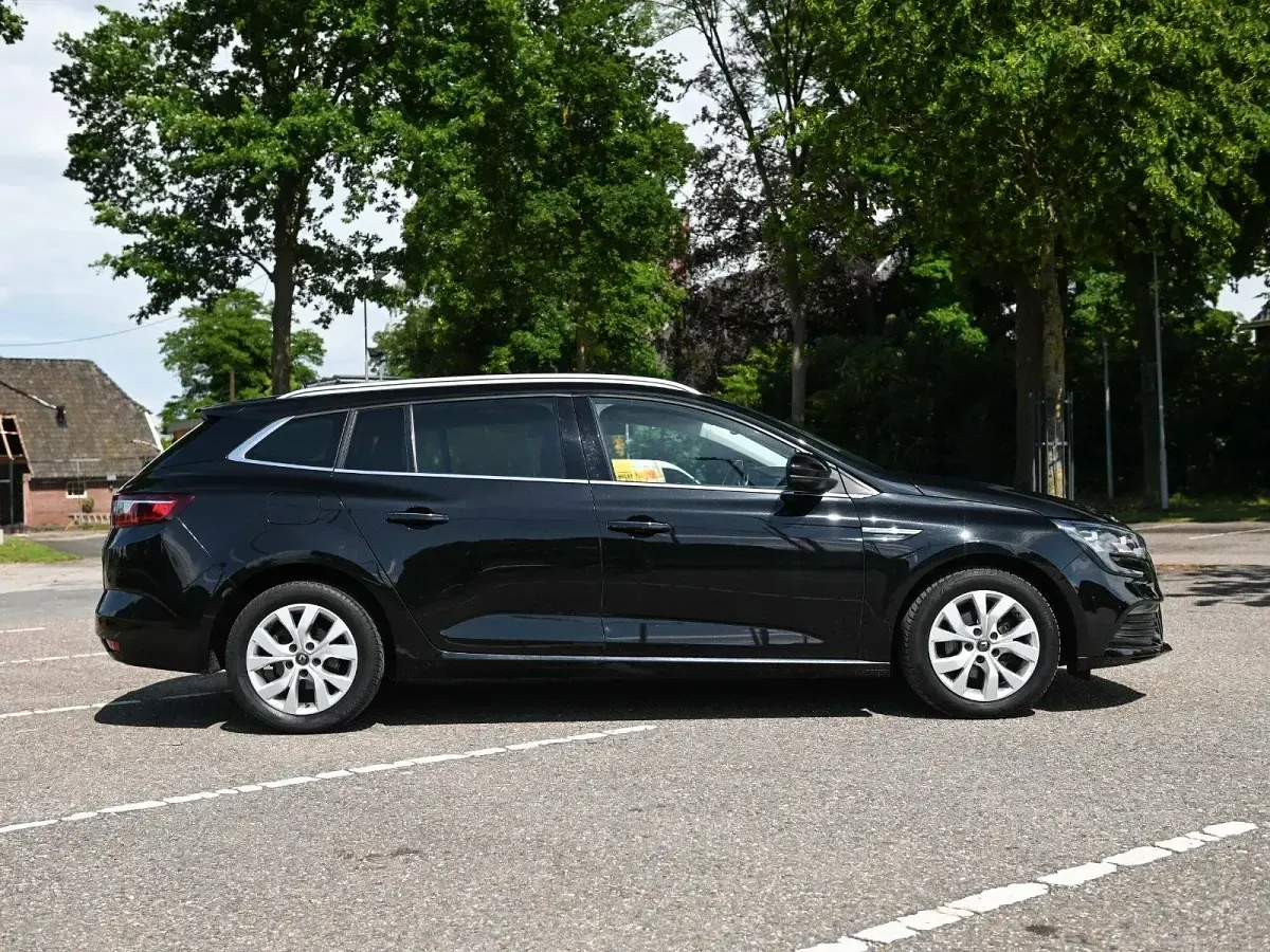 Gebraucht Renault Mégane GrandTour 116 PS (85 kW) 2020 Schwarz Kombi