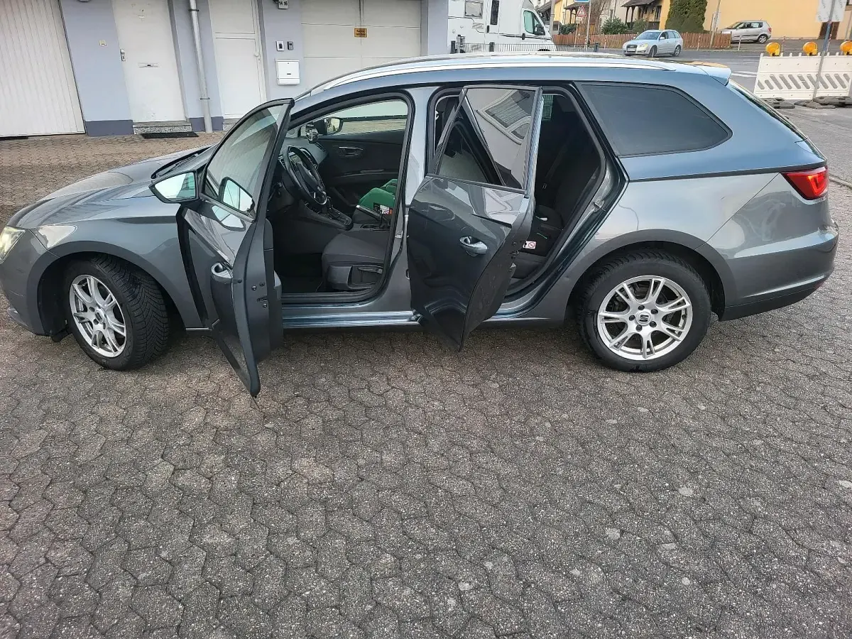 Gebraucht Seat Leon 150 PS (110 kW) 2017 Silber Kombi