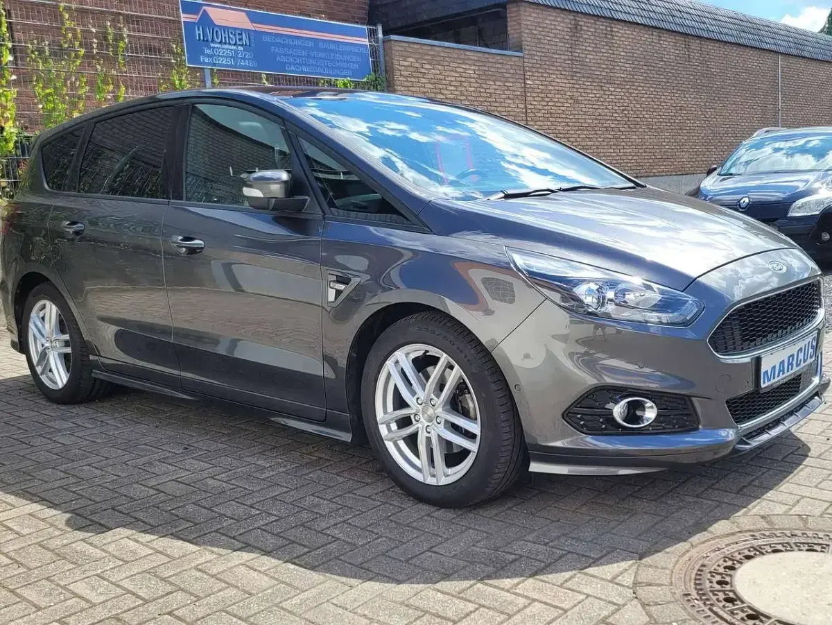 Gebraucht Ford S-MAX ST-Line 165 PS (121 kW) 2019 Magneticgrau (metallic) Van / Kleinbus