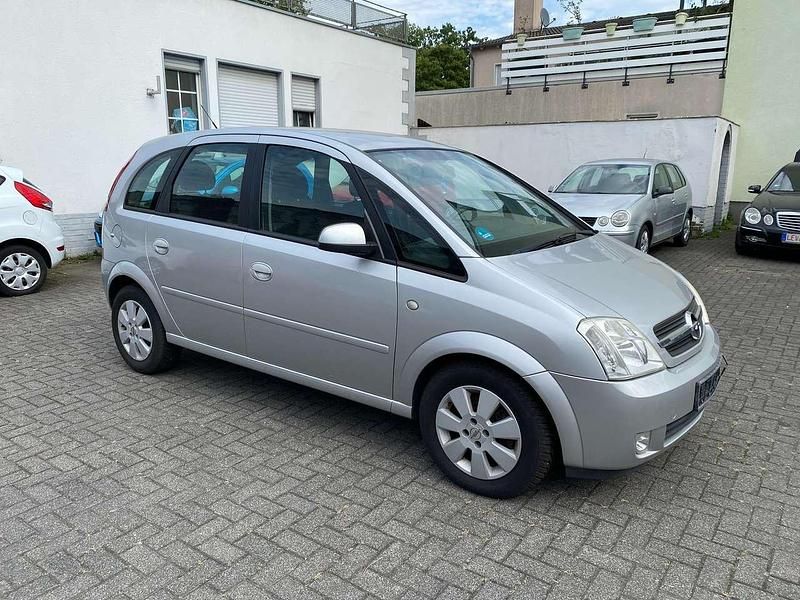 Gebraucht Opel Meriva Cosmo 101 PS (74 kW) 2004 Silber Van / Kleinbus