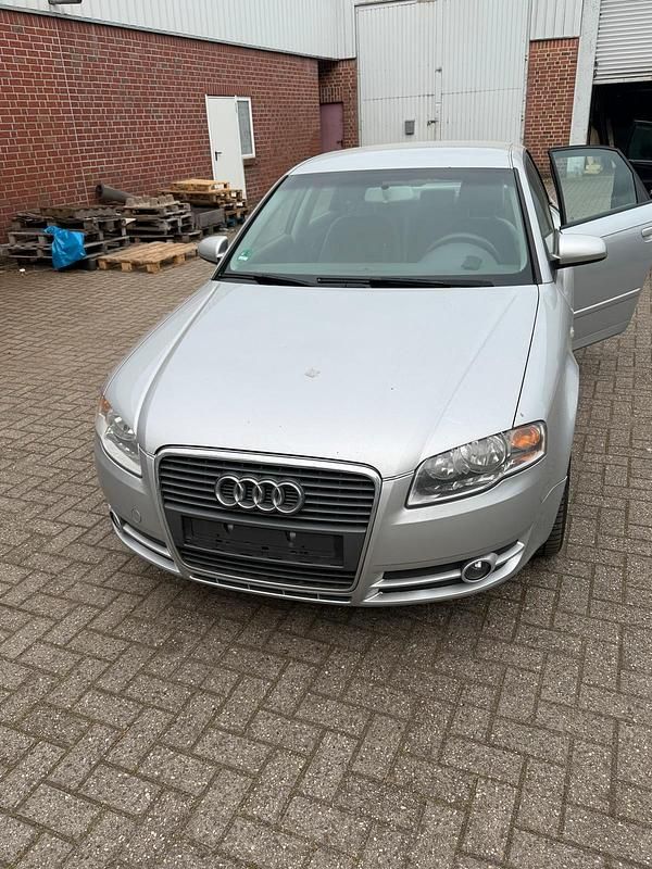 Second-hand Audi A4 130 CP (95 kW) 2007 Argintiu Berlinǎ