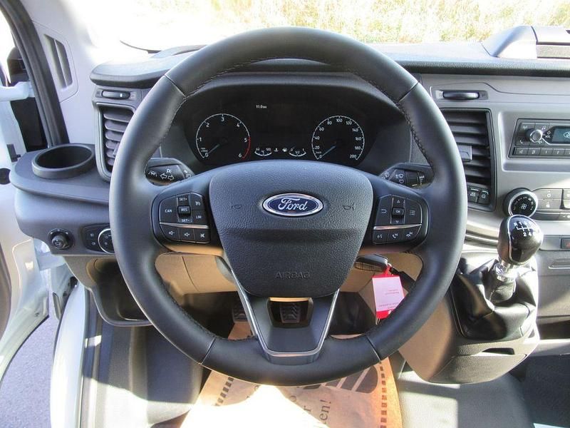 Gebraucht Ford Transit 131 PS (96 kW) 2022 Weiß Van / Kleinbus