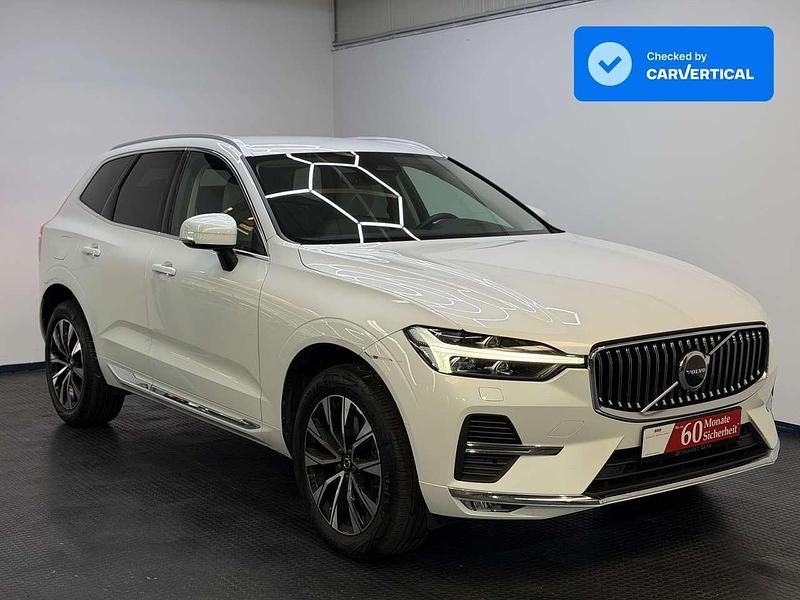 Crystal white Gebraucht 2023 Volvo XC60 Plus SUV | 39.999 € (Fairer Preis) - Bild 1/4