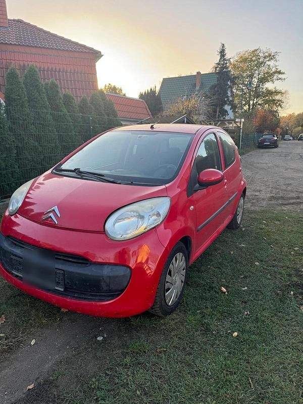 Rot Gebraucht 2008 Citroën C1 Kleinwagen | 2.700 € (Fairer Preis) - Bild 1/4