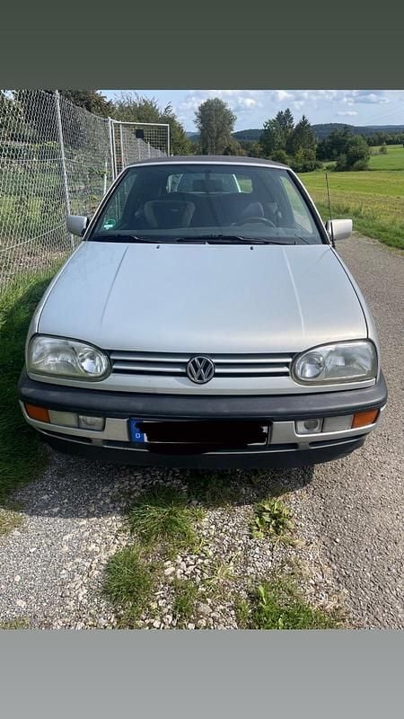 Silber Gebraucht 1995 VW Golf Cabriolet Cabrio | 2.350 € - Bild 1/4