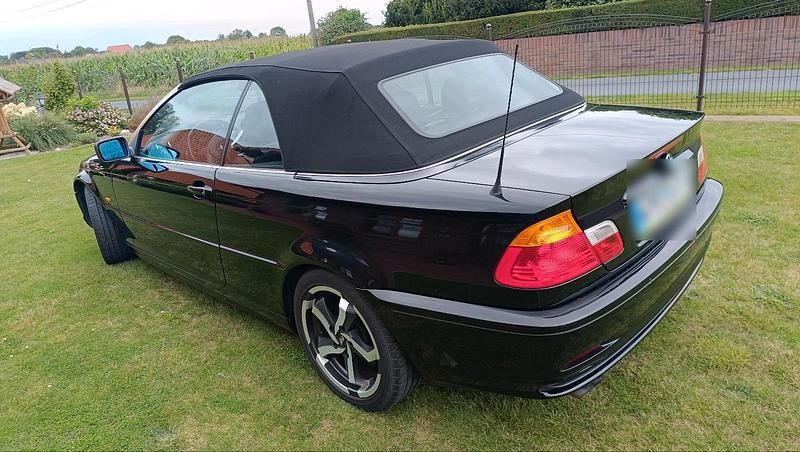 Gebraucht BMW 320 Cabriolet 170 PS (125 kW) 2000 Schwarz Cabrio