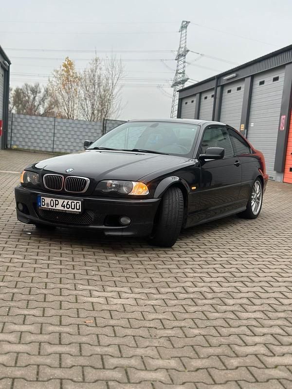 Schwarz Gebraucht 2002 BMW 320 M Sport Coupé | 4.000 € (Fairer Preis) - Bild 1/4