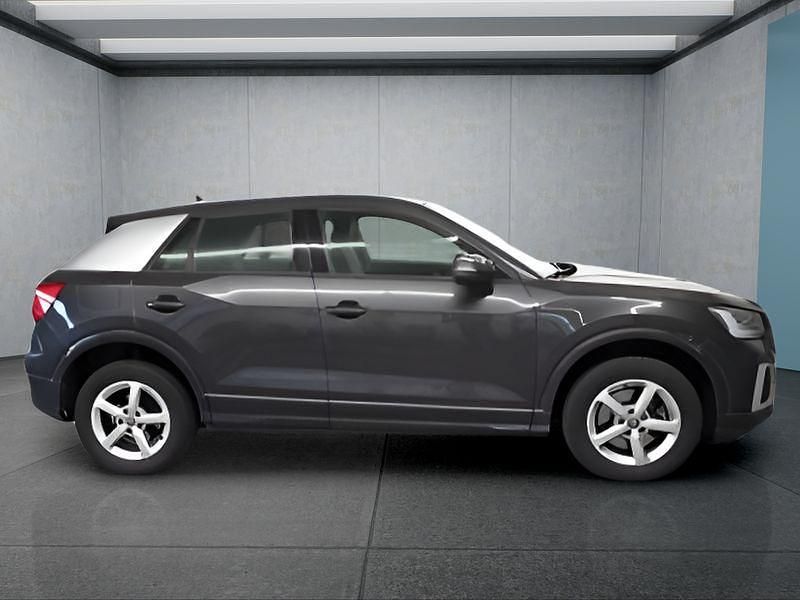 Gebraucht Audi Q2 150 PS (110 kW) 2022 Grau SUV