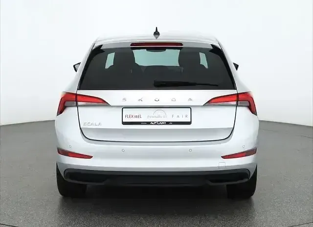 Gebraucht Skoda Scala Ambition 110 PS (80 kW) 2023 Silber Kleinwagen
