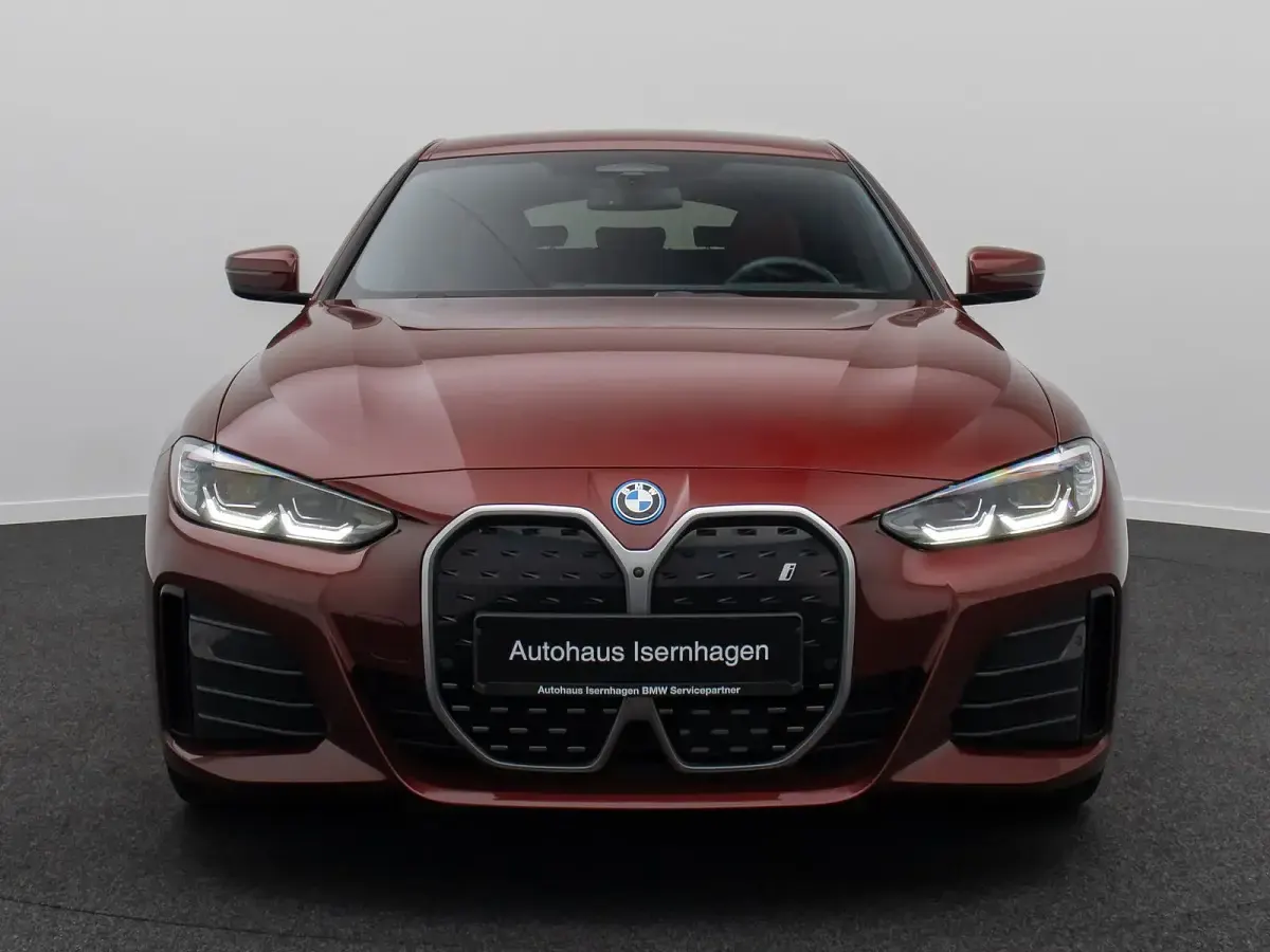 Gebraucht BMW i4 M Sport 250 kW (340 PS) 2023 Aventurinrot c57 Limousine