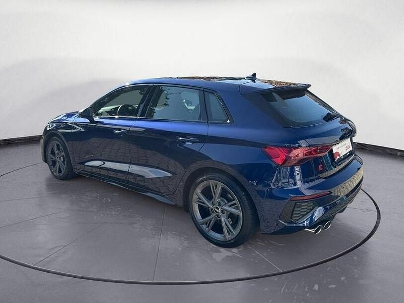 Gebraucht Audi S3 Ambiente 310 PS (228 kW) 2022 Blau Limousine