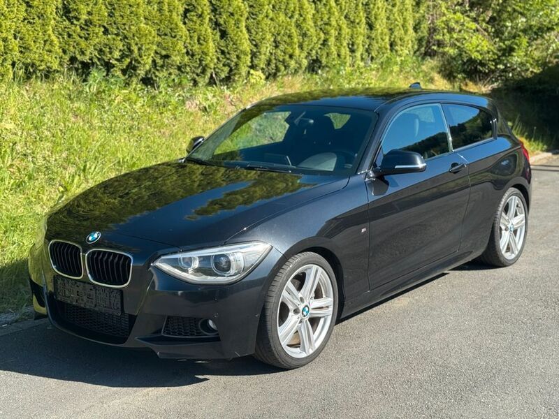 Schwarz Gebraucht 2014 BMW 125 M Sport Kleinwagen | 12.999 € (Fairer Preis) - Bild 1/4