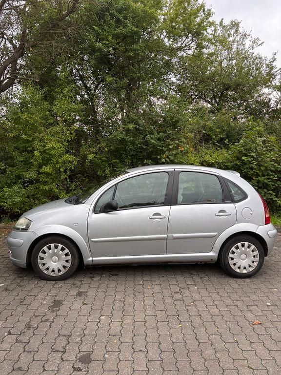 Gebraucht Citroën C3 Exclusive 68 PS (50 kW) 2004 Silber Kleinwagen