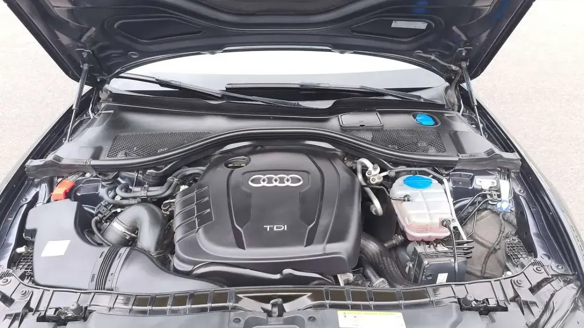 Gebraucht Audi A6 Sport 177 PS (130 kW) 2014 Blau Kombi