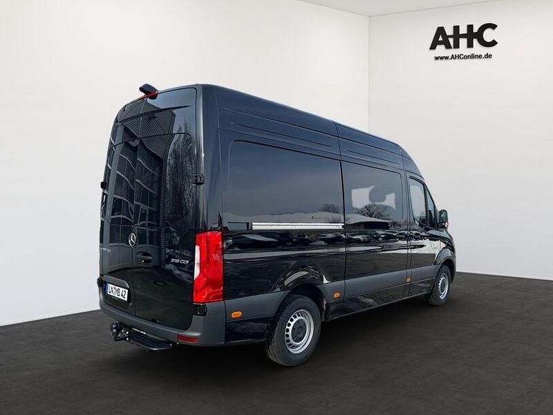 Gebraucht Mercedes Sprinter 150 PS (110 kW) 2026 Schwarz Van