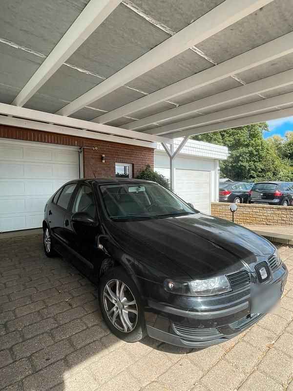 Schwarz Gebraucht 2004 Seat Leon FR Limousine | 1.900 € (Fairer Preis) - Bild 1/4