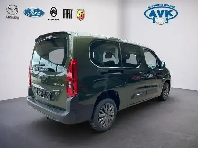 Neu Citroën Berlingo 131 PS (96 kW) 2026 Grün Van / Kleinbus