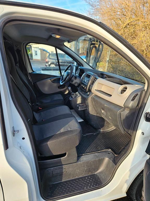 Gebraucht Renault Trafic 120 PS (88 kW) 2018 Weiß Van / Kleinbus