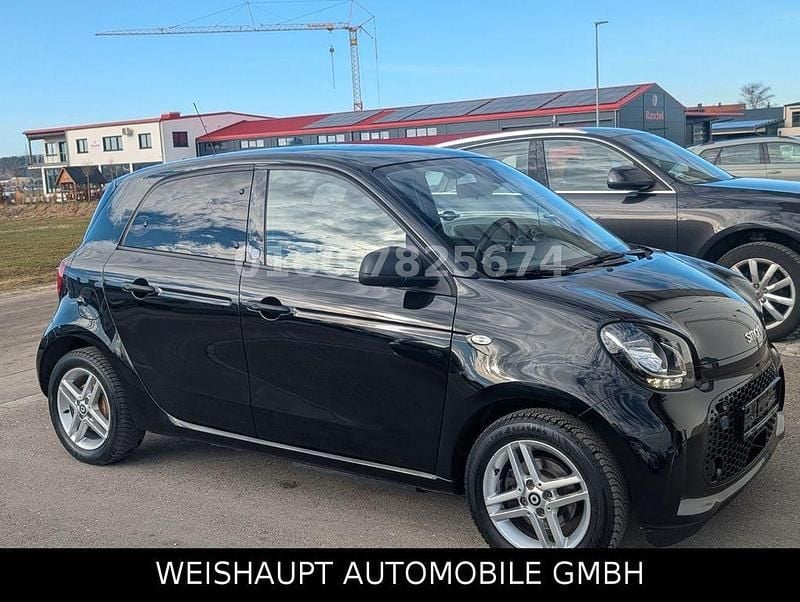 Schwarz Gebraucht 2020 Smart ForFour Electric Drive Premium Limousine | 10.490 € (Fairer Preis) - Bild 1/4