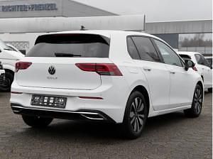 Gebraucht VW Golf VIII R 110 PS (80 kW) 2024 Weiß (purewhite) Limousine