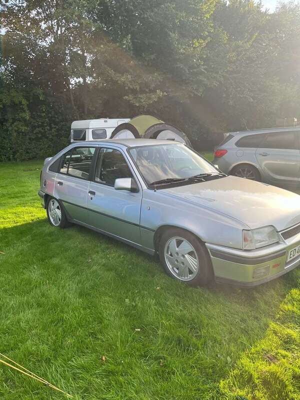 Gebraucht 1991 Opel Kadett Limousine | 14.000 € - Bild 1/4