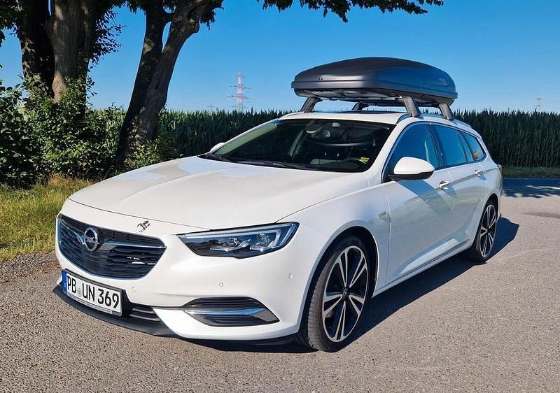 Weiß Gebraucht 2018 Opel Insignia Ultimate Kombi | 15.800 € (Etwas zu teuer) - Bild 1/4
