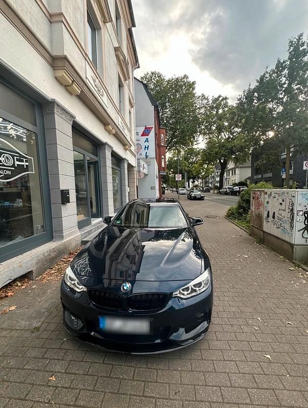Blau Gebraucht 2016 BMW 440 Limousine | 25.999 € (Guter Preis) - Bild 1/4