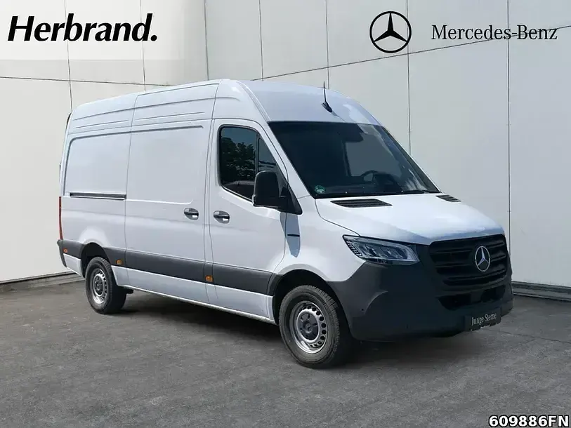 Gebraucht Mercedes E-Sprinter 80 kW (110 PS) 2025 Weiss Van