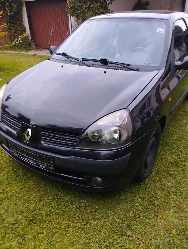 Schwarz Gebraucht 2002 Renault Clio Van / Kleinbus | 500 € - Bild 1/4