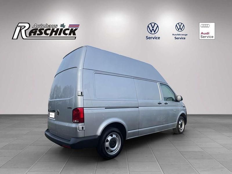Gebraucht VW Transporter 204 PS (150 kW) 2022 Reflexsilber Van