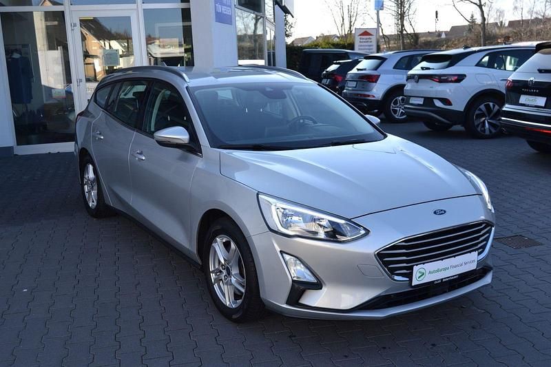 Gebraucht Ford Focus Cool & Connect 125 PS (91 kW) 2019 Silber Kombi
