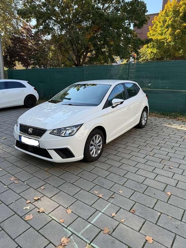 Weiß Gebraucht 2018 Seat Ibiza Style Kleinwagen | 13.000 € (Fairer Preis) - Bild 1/4