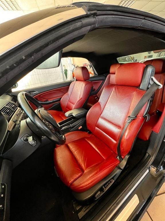 Gebraucht BMW 325 192 PS (141 kW) 2001 Schwarz Cabrio