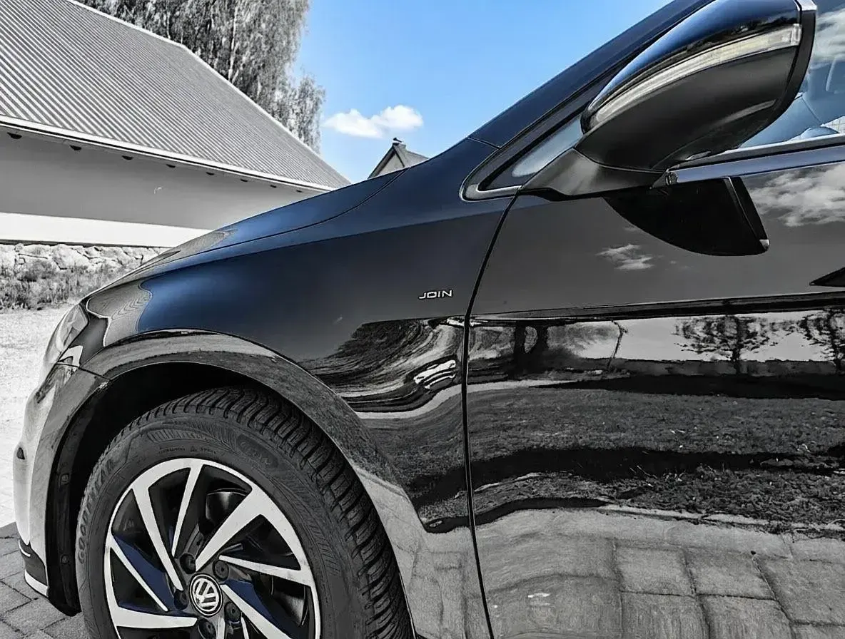 Second-hand VW Golf VII Join 116 CP (85 kW) 2018 Negru Break