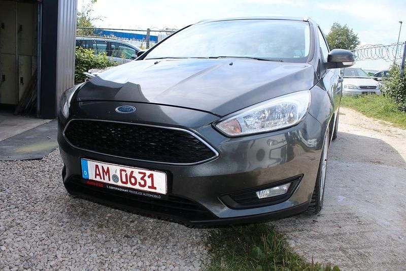 Grau Gebraucht 2018 Ford Focus Business Edition Limousine | 8.999 € (Fairer Preis) - Bild 1/4