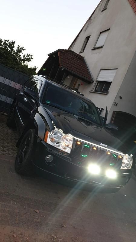 Schwarz Gebraucht 2007 Jeep Grand Cherokee SUV | 9.900 € (Fairer Preis) - Bild 1/4