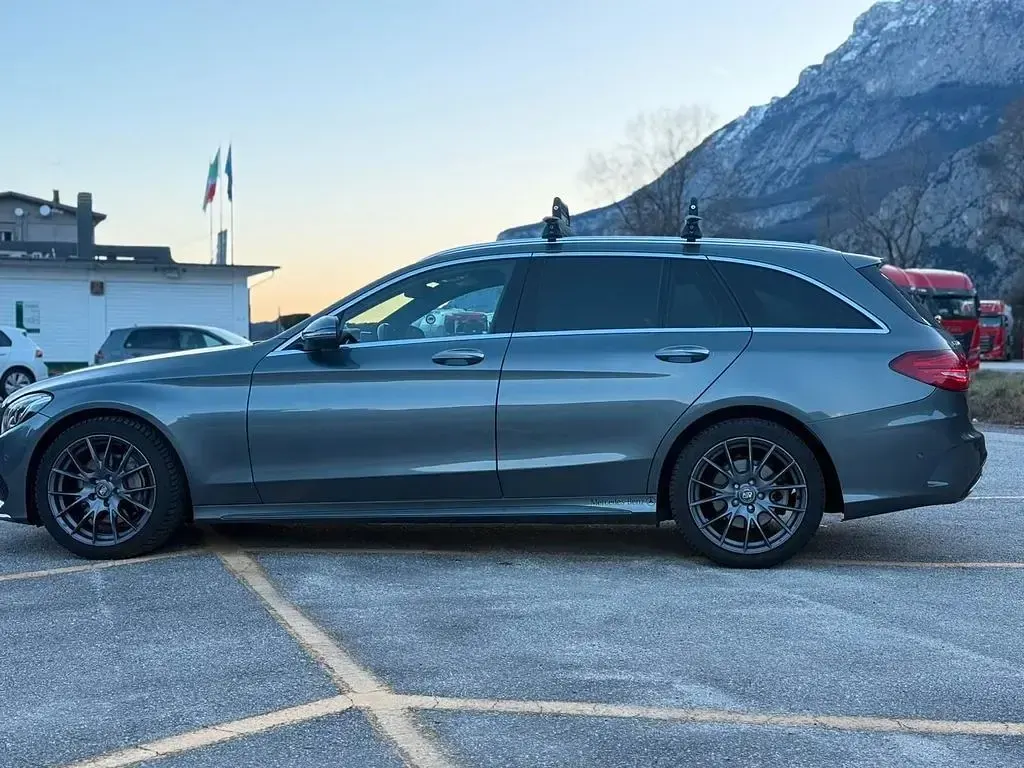 Gebraucht Mercedes C220 AMG line 170 PS (125 kW) 2017 Grau Limousine