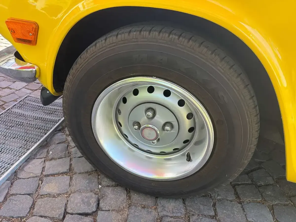 Gebraucht Triumph TR6 102 PS (75 kW) 1976 Gelb Cabrio