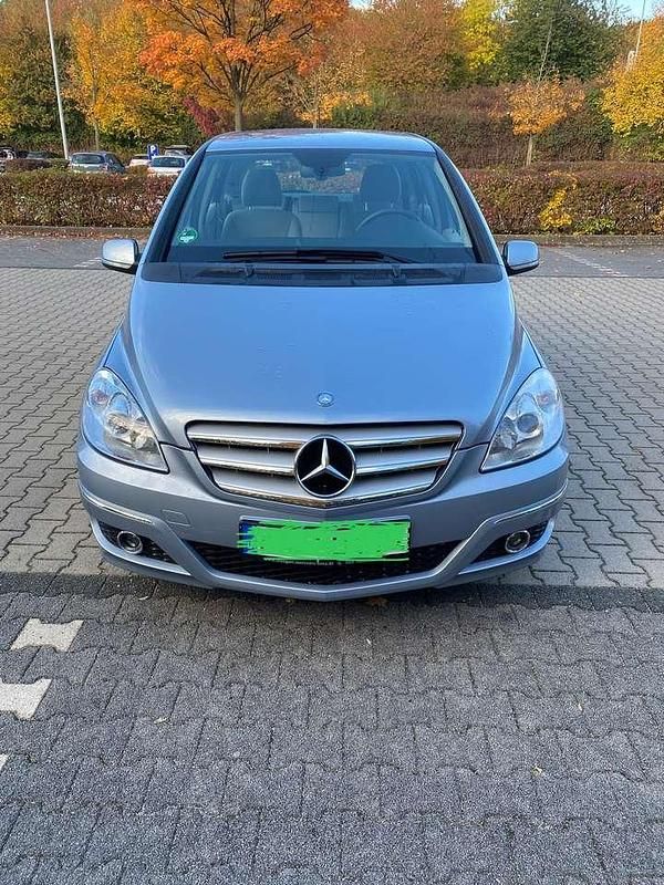 Gebraucht Mercedes B150 95 PS (69 kW) 2009 Blau Van / Kleinbus