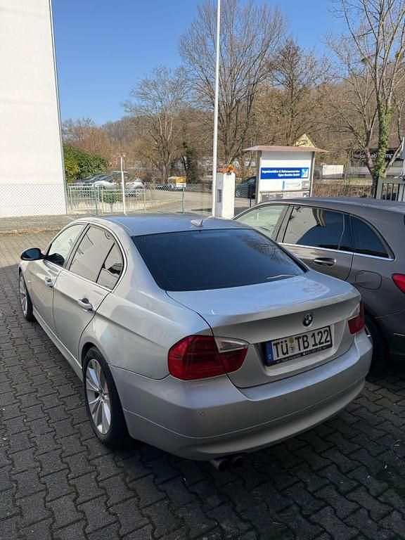 Gebraucht BMW 325 218 PS (160 kW) 2005 Silber Limousine