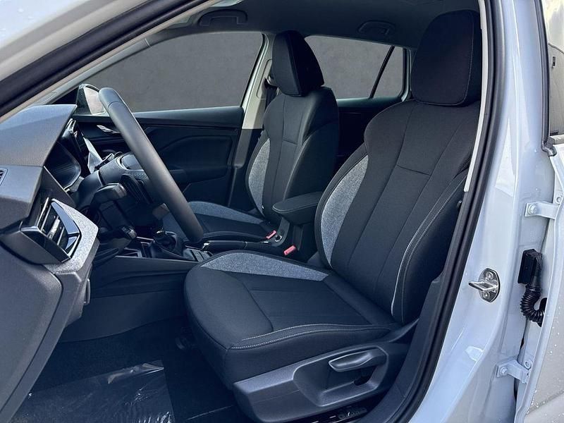 Neu Skoda Scala 150 PS (110 kW) 2026 Weiß Kleinwagen