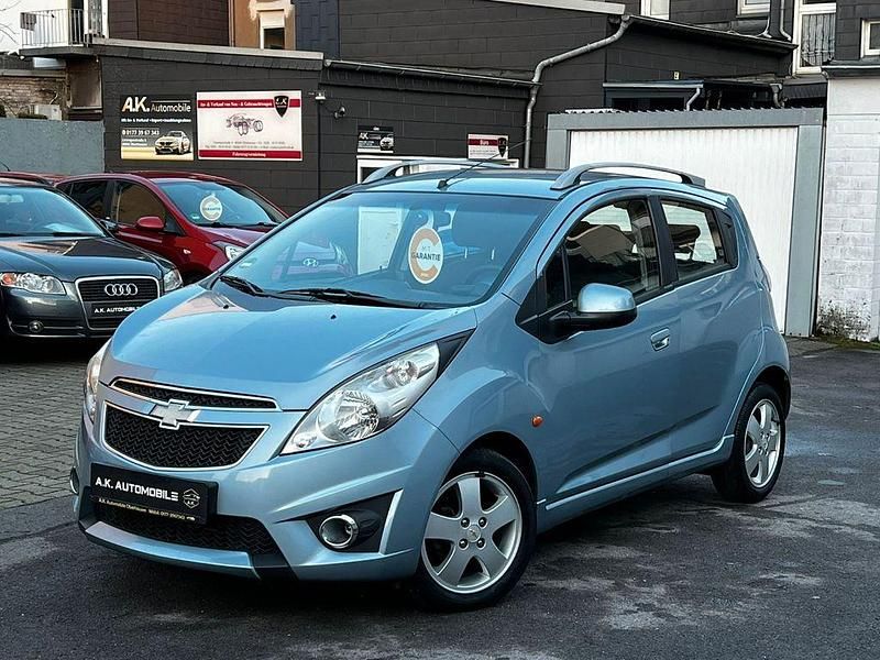 Gebraucht Chevrolet Spark LT 82 PS (60 kW) 2011 Eisblau/misty lake met Kleinwagen